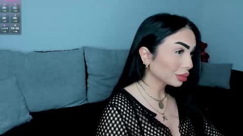 Snapshot of mistress_meryem chatting on December 7, 8:22 pm mistress_meryem online show from December 7, 8:22 pm