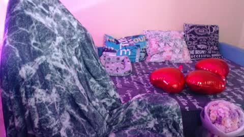 Miss Bailey online show from February 14, 2:42 pm