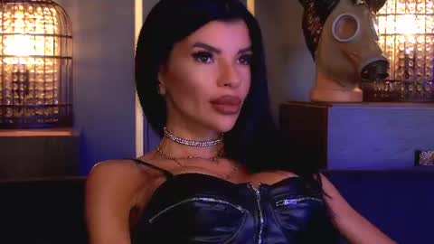 Elenia online show from July 4, 9:57 am