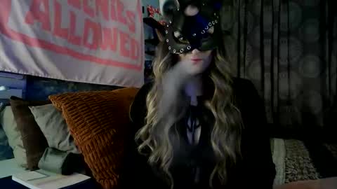 MistressLuxXie online show from November 19, 11:31 am