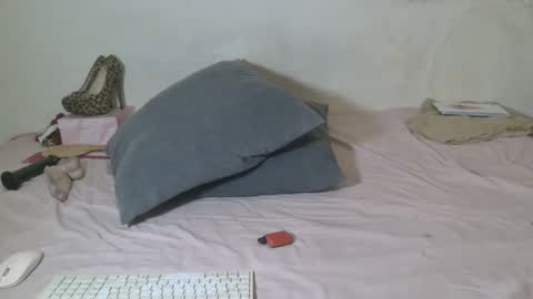 mistressmilly32 online show from October 5, 9:44 pm