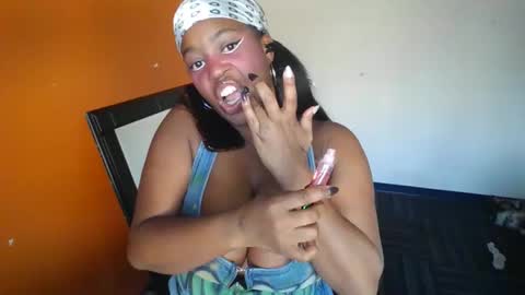 mistressmochareign online show from March 1, 9:19 pm