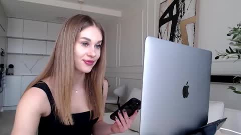 mistressuniverse online show from March 12, 12:53 pm