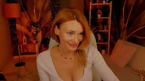 Snapshot of mistybarnes chatting on October 4, 2:59 pm MistyBarnes NONUDE MODEL online show from October 4, 2:59 pm