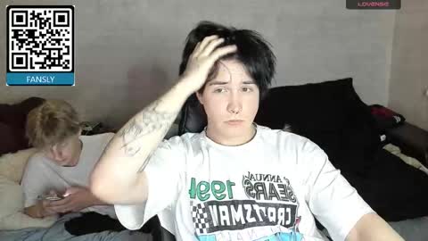 MeowMiku online show from September 20, 6:33 pm