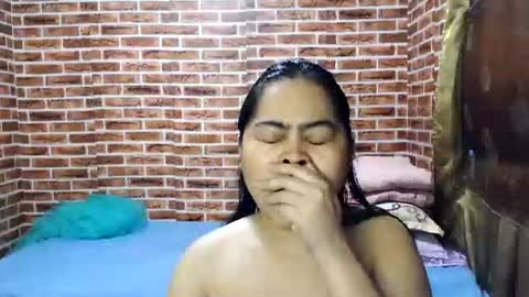 Cutiepie online show from February 12, 2:04 am