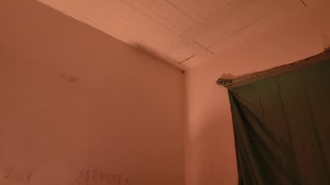 MoonLipson online show from April 3, 9:38 am