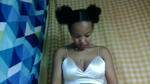 mmyriame online show from July 1, 2:59 pm