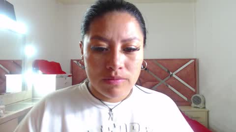 Catalina online show from December 3, 7:03 pm