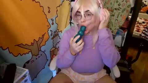 The Mochi Rainbow Variety Show online show from January 24, 12:52 am