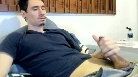 DigBreed online show from December 22, 4:28 am