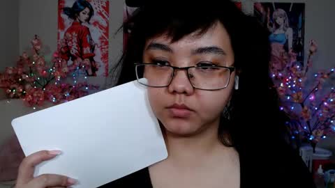 Molly online show from March 31, 8:48 am