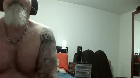 mojoe420 online show from November 11, 1:41 am