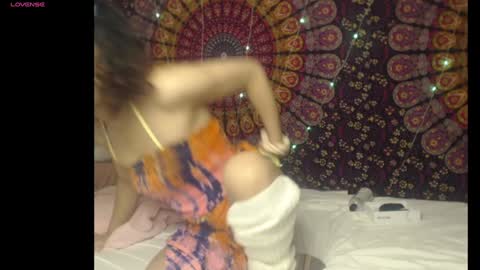 molli3mil3s online show from December 10, 10:58 pm