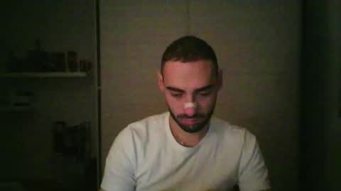 Snapshot of mollo20 chatting on October 20, 8:14 pm mollo20 online show from October 20, 8:14 pm