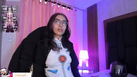 Molly online show from June 28, 3:19 pm