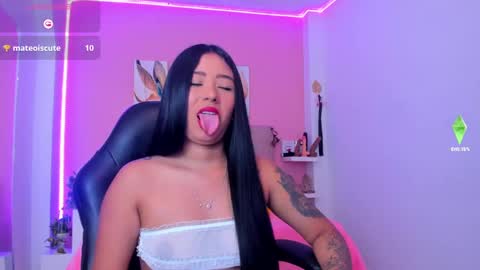    online show from November 23, 1:31 pm