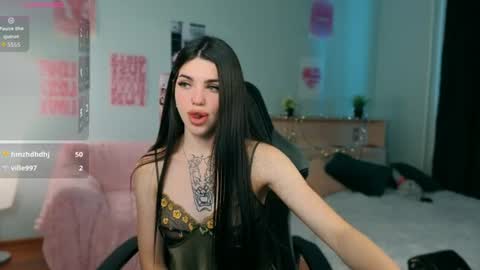 Molly online show from June 24, 4:19 am