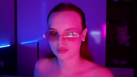 Molly online show from June 25, 12:32 pm