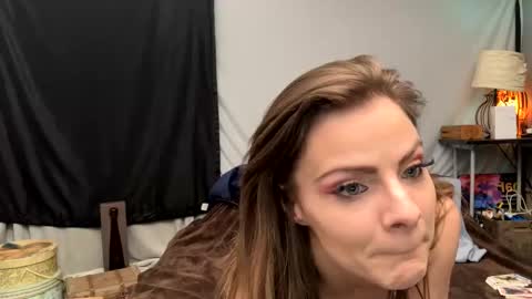 mollychambersxxx online show from February 4, 3:00 am