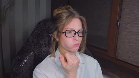 Snapshot of mollydangerous chatting on October 14, 5:49 pm Taisha online show from October 14, 5:49 pm