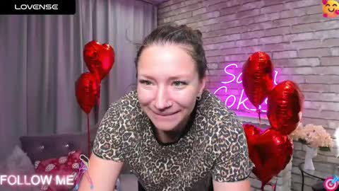 Snapshot of mollynay chatting on February 16, 1:03 am hi im Molly heregreat boobs big heart warm pussy online show from February 16, 1:03 am