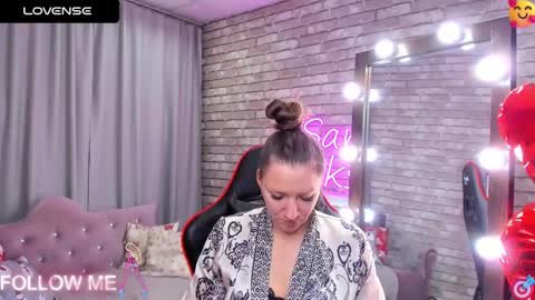 Snapshot of mollynay chatting on March 5, 3:51 am hi im Molly heregreat boobs big heart warm pussy online show from March 5, 3:51 am