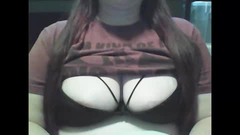 Snapshot of mommies_mooseknuckle chatting on October 28, 1:39 am mommies_mooseknuckle online show from October 28, 1:39 am
