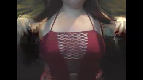 Snapshot of mommies_mooseknuckle chatting on October 17, 1:04 pm mommies_mooseknuckle online show from October 17, 1:04 pm