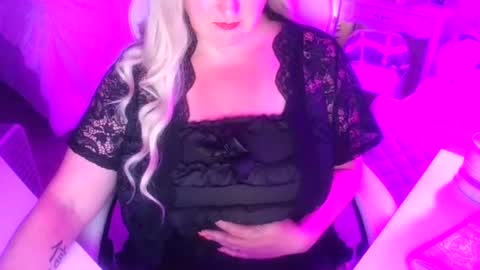 Mommy Julia online show from June 29, 4:42 am