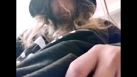 Snapshot of mommyissues2386 chatting on February 8, 2:15 am Richard Sheridan online show from February 8, 2:15 am