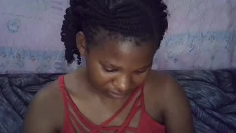 momsdoll online show from February 12, 7:12 am