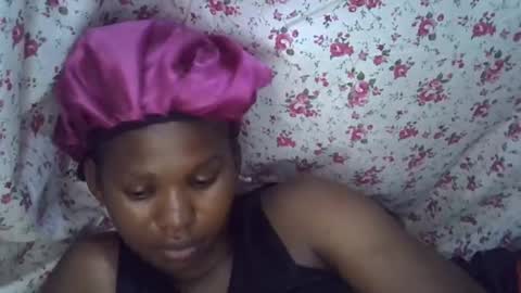 momsdoll online show from February 8, 7:01 am