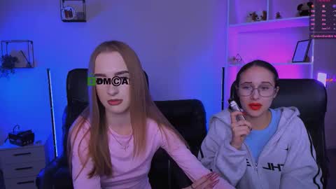 Mona  online show from November 6, 8:12 pm