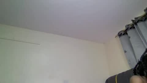 Snapshot of mona_luv1 chatting on September 27, 2:09 am Mona online show from September 27, 2:09 am