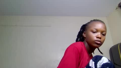 Snapshot of mona_luv1 chatting on September 9, 12:10 am Mona online show from September 9, 12:10 am