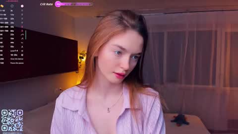 Mona online show from October 25, 7:36 pm