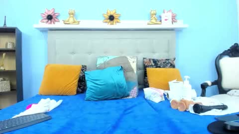 Snapshot of monalinda220 chatting on October 18, 3:16 pm paola online show from October 18, 3:16 pm