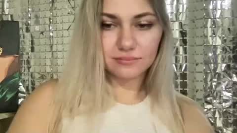 Monica online show from December 4, 11:30 pm