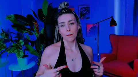 monicariley online show from May 17, 1:31 pm