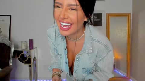 Alessia online show from January 6, 9:43 pm