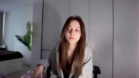 Mary online show from March 14, 8:07 am