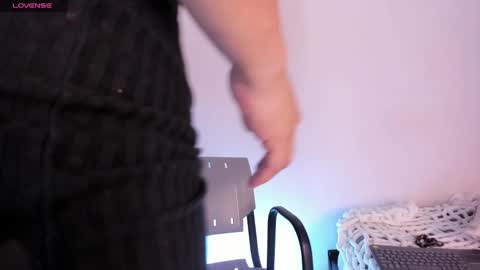 Monserrat 3 online show from January 28, 7:53 pm