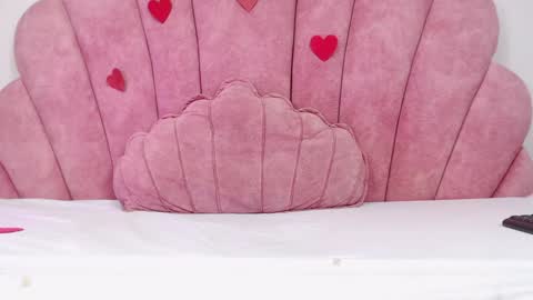 Linda Darling online show from February 26, 12:20 am