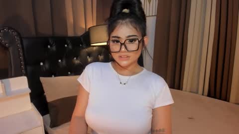 Snapshot of monstrouscockdivaontop chatting on January 24, 6:56 pm Ruthie online show from January 24, 6:56 pm