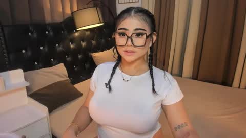 Snapshot of monstrouscockdivaontop chatting on February 7, 1:25 am Ruthie online show from February 7, 1:25 am