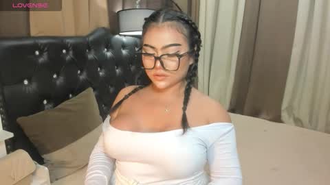 Snapshot of monstrouscockdivaontop chatting on September 19, 5:16 pm Ruthie online show from September 19, 5:16 pm