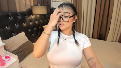 Snapshot of monstrouscockdivaontop chatting on February 17, 11:44 am Ruthie online show from February 17, 11:44 am