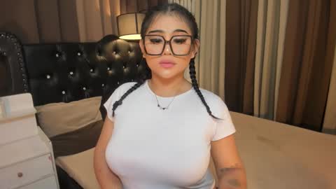 Snapshot of monstrouscockdivaontop chatting on March 5, 3:29 pm Ruthie online show from March 5, 3:29 pm