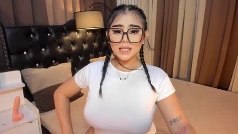 Snapshot of monstrouscockdivaontop chatting on February 2, 2:27 am Ruthie online show from February 2, 2:27 am